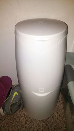 Diaper genie