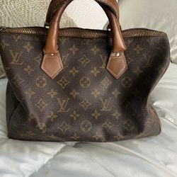 Louis Vuitton Purse