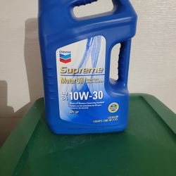 Sealed 10-30 Motor Oil 