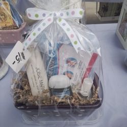 Gift Basket 