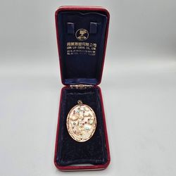 14k gold Jade gemstone pendant