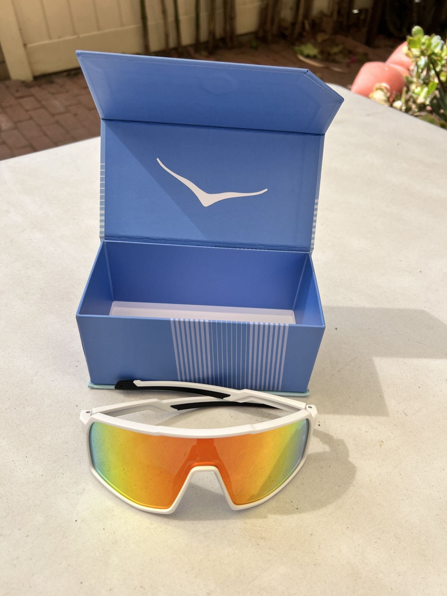 Brand New HOKA Sprint Sight Sunglasses – Polarized UV400 display picture 1
