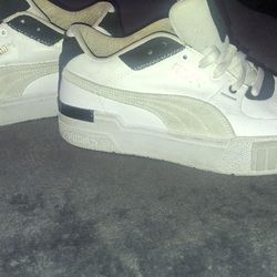 Puma,size 10[womans]