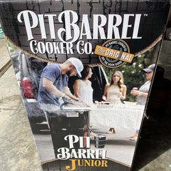 Pit Barrel Junior Cooker