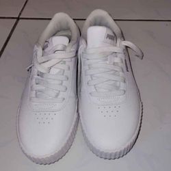 Tenis PUMA DE MUJER size 7. Como Nuevos. RECOGER EN HUMBLE 77396