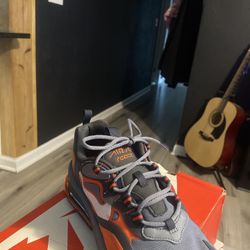 Nike Air Max 270 React