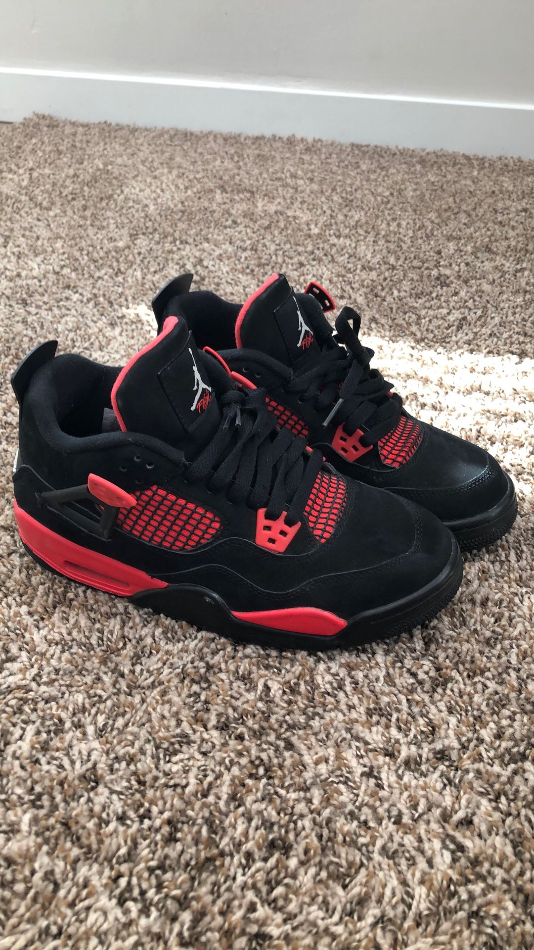 Jordan 4 Red Thunder Women