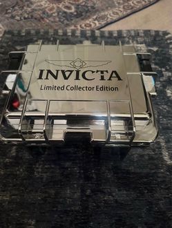 Invicta Limited Edition 3  Slot Watch Case Like New
