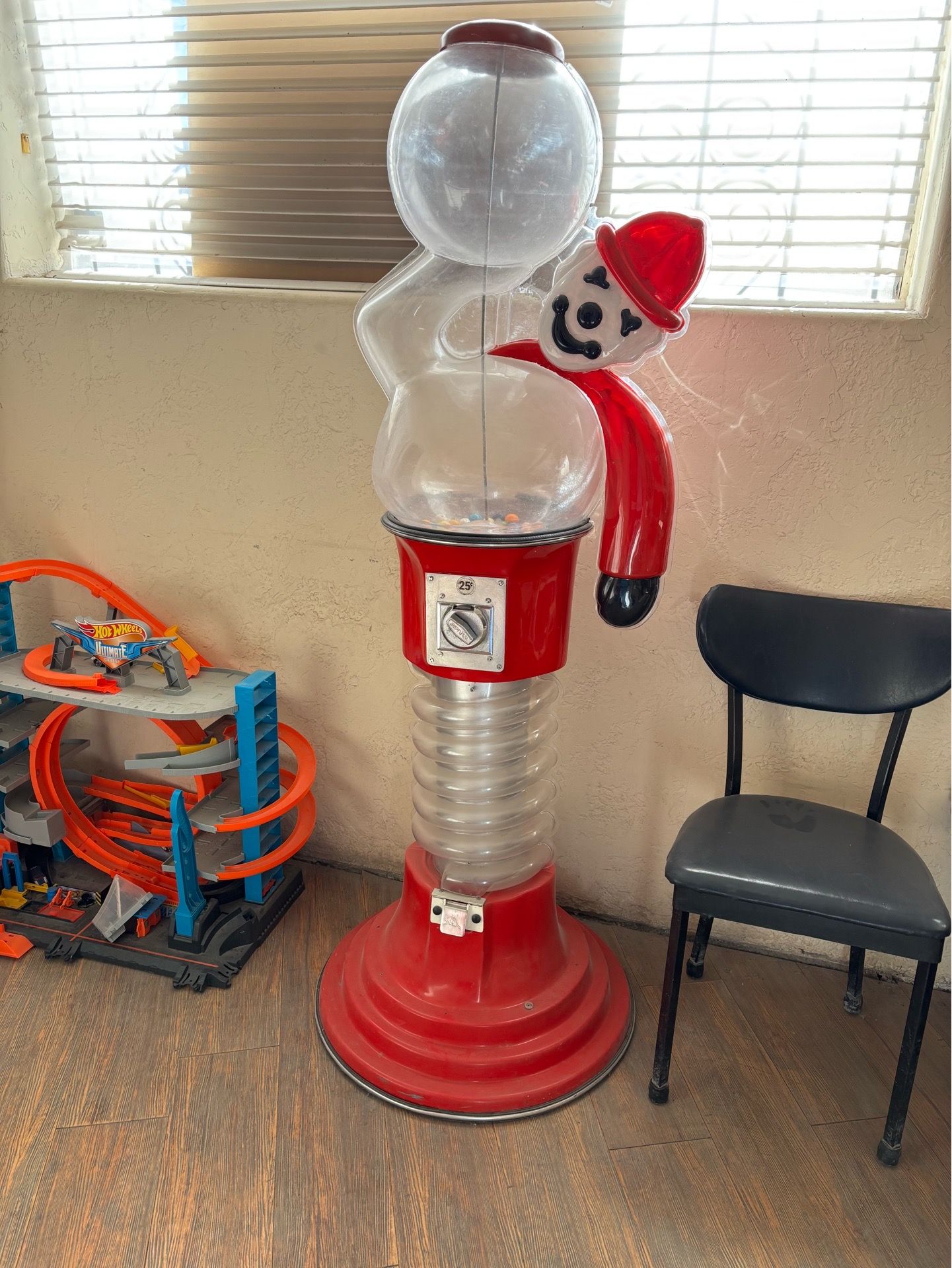 Gum ball machine