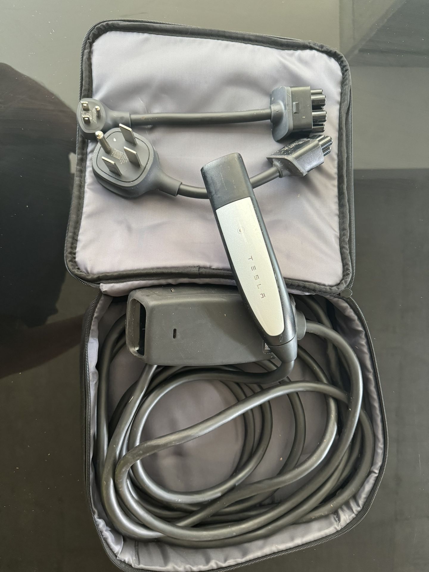 Tesla Mobile Charger