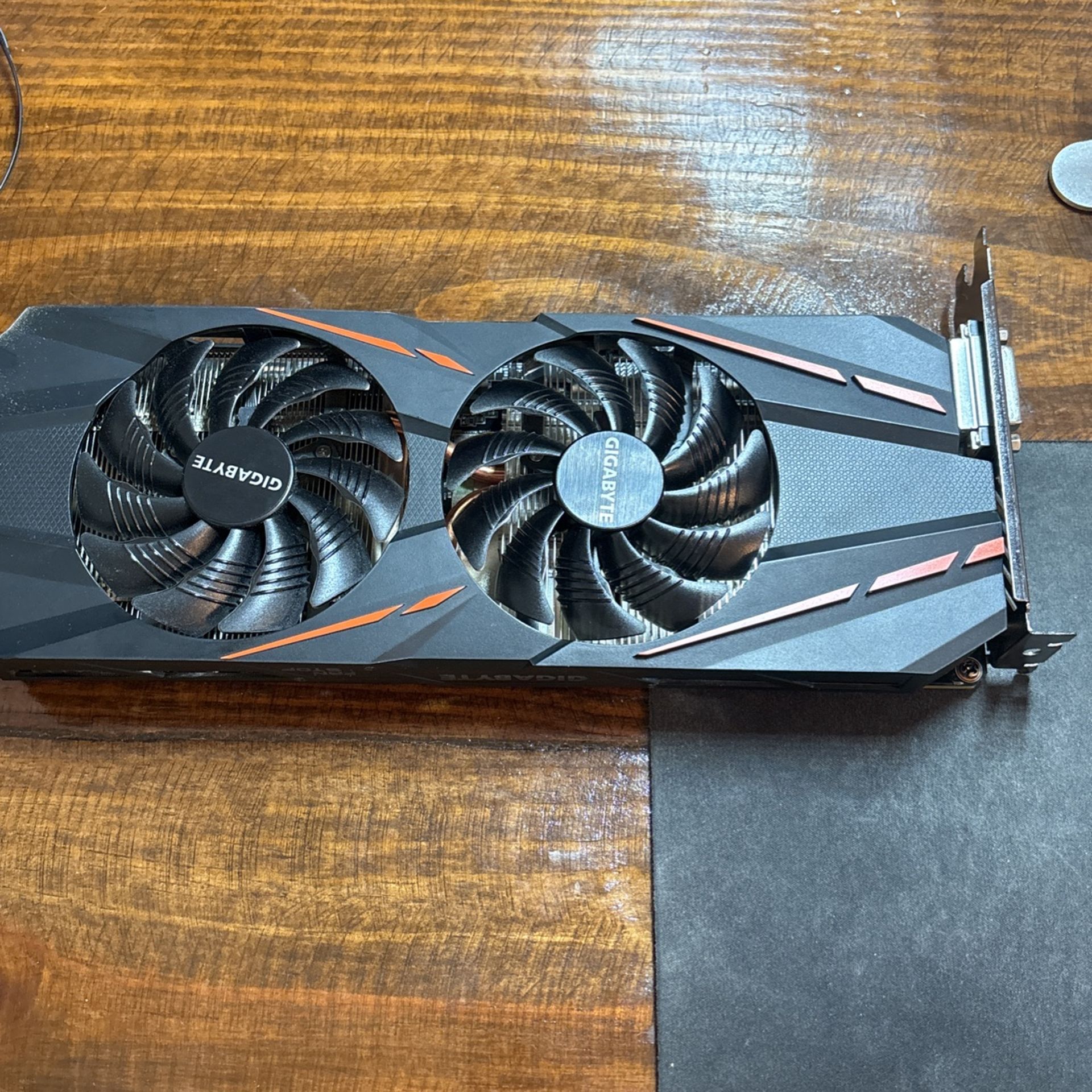 Nvidia 1060 6gb - Gigabyte