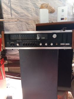 Realistic stereo with 4 realistic speakers