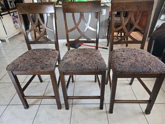 5 Barstools