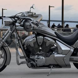HONDA FURY -chrome / Silver Custom 