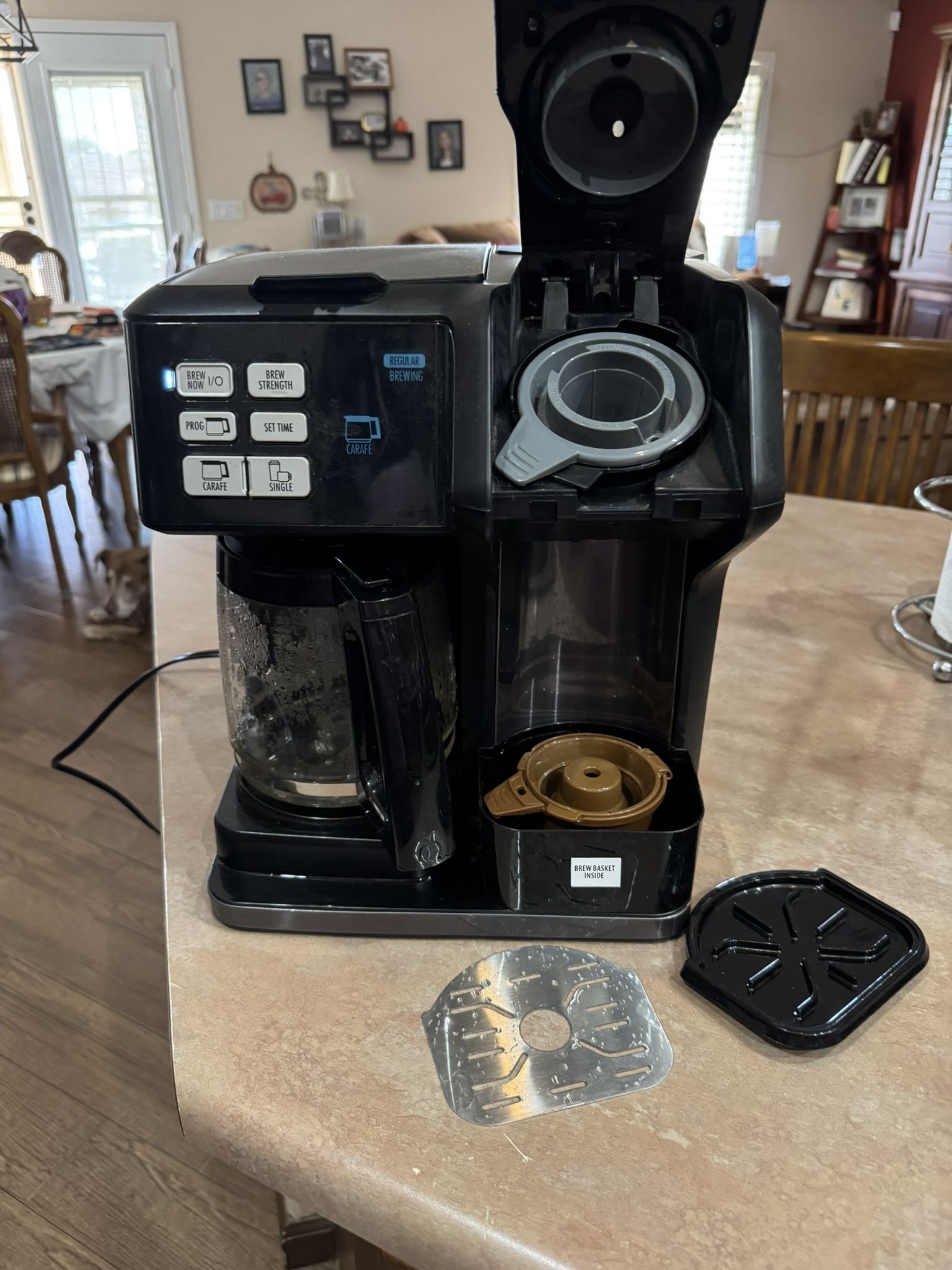 12 Cup Hamilton Beach flex brew coffee maker & K Cup Brew