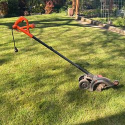 Black & Decker Electric edge trimmer