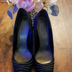 NINA Women's Dressy Pumps, 5" Heels | Color: Black  | Size: 11 M | Gently Used 