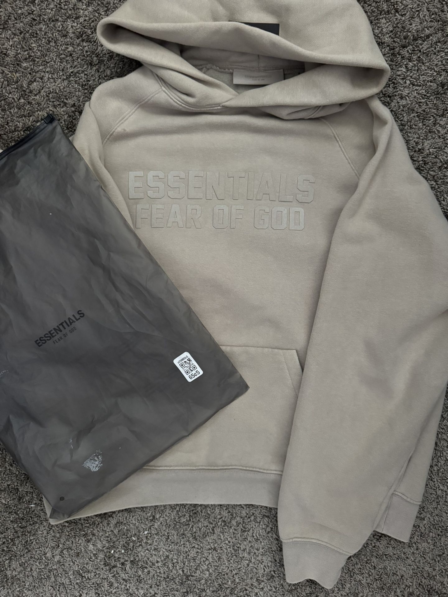 sand essential hoodie
