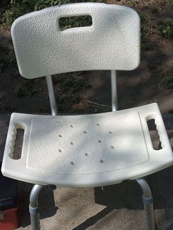 !! Shower Chair Pick up in Arleta