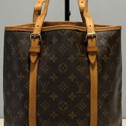 Louis Vuitton Bucket GM Monogram Shoulder Bag