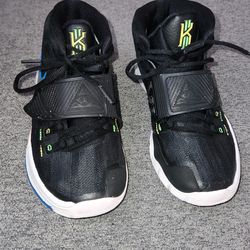 Nike Kyrie Irving VI 6 size 2.5Y glow in the dark basketball shoes Shutter Shades