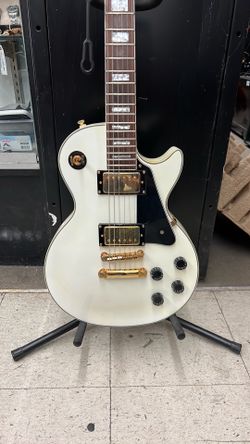 Epiphone Gibson Les Paul Custom Alpine White / Gold Electric Guitar