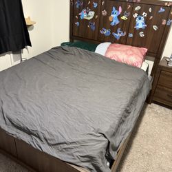 Queen Sized Bed Frame 