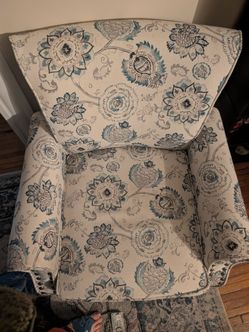 Accent chair