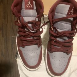 Men's Air Jordan 1 Mid Cherrywood Red sneakers Size 12 Men