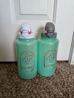 Nalgene 32oz/1L Water Bottles. New. Glow In The Dark 