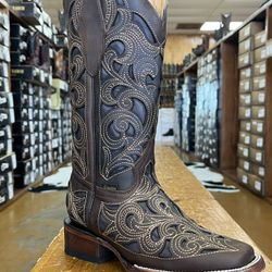 Women’s boots