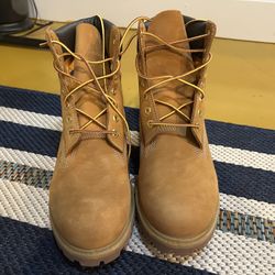 Selling Timberland Boots 