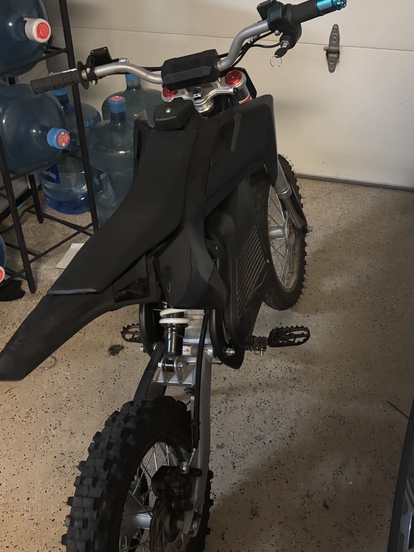 Bomb Moto B1 for Sale in Scottsdale, AZ - OfferUp