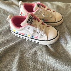Toddler Converse Size 7 