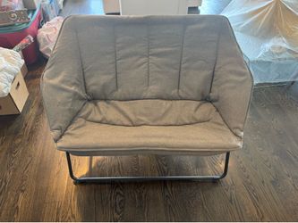Foldable love seat chair