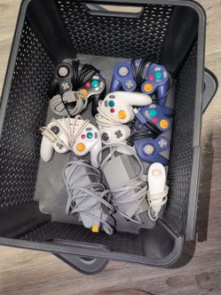 GameCube controllers