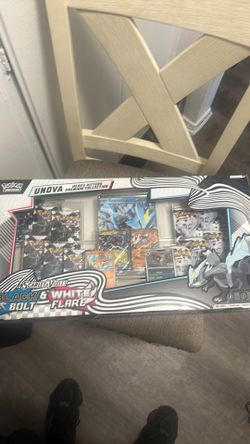 Unova heavy hitters premium collection Pokemon TCG Black Bolt white flare