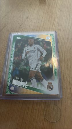 Kylian Mbappe Real Madrid topps chrome card green