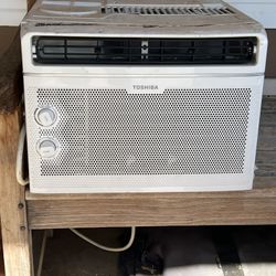 Toshiba air conditioner 5000 BTUs