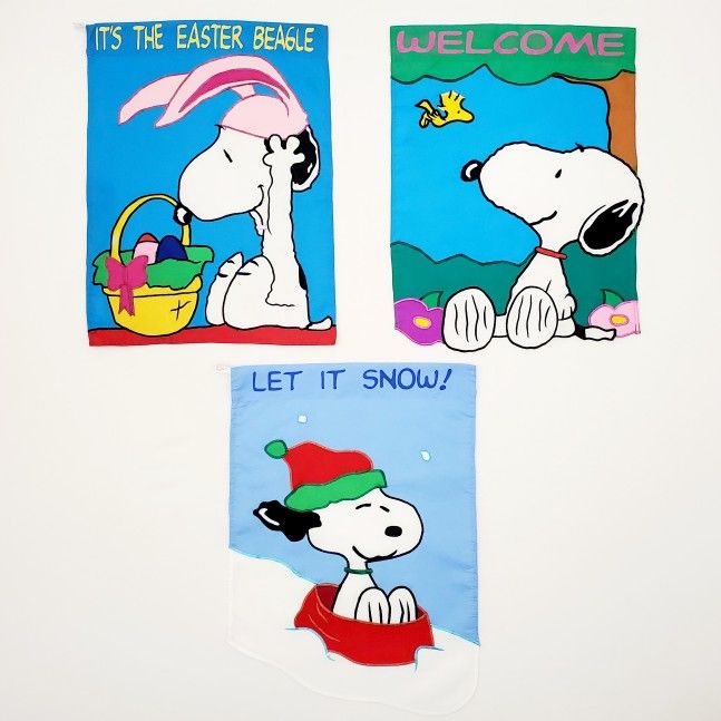 PEANUTS Snoopy Woodstock Vintage Seasonal Yard Flag Lot United Feature Syndicate