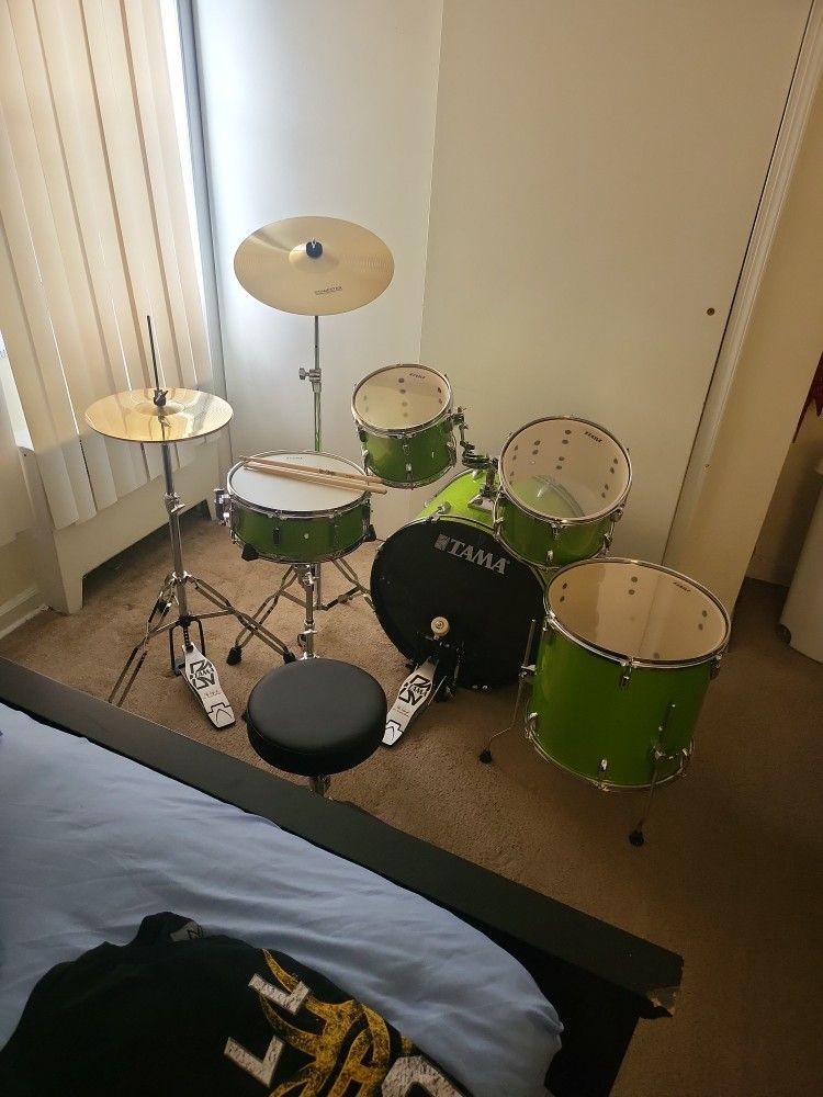Tama 5 Peace Drum set.