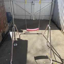 Adjustable Toddler/ kid Swing & Gym