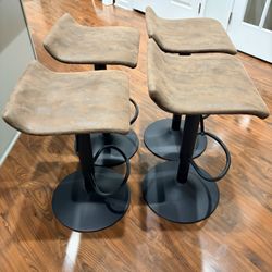 Set of 4 Modern Adjustable Bar Stools – Metal Base, Swivel, Brown Seats