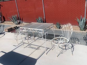 Patio table set and 2 chairs