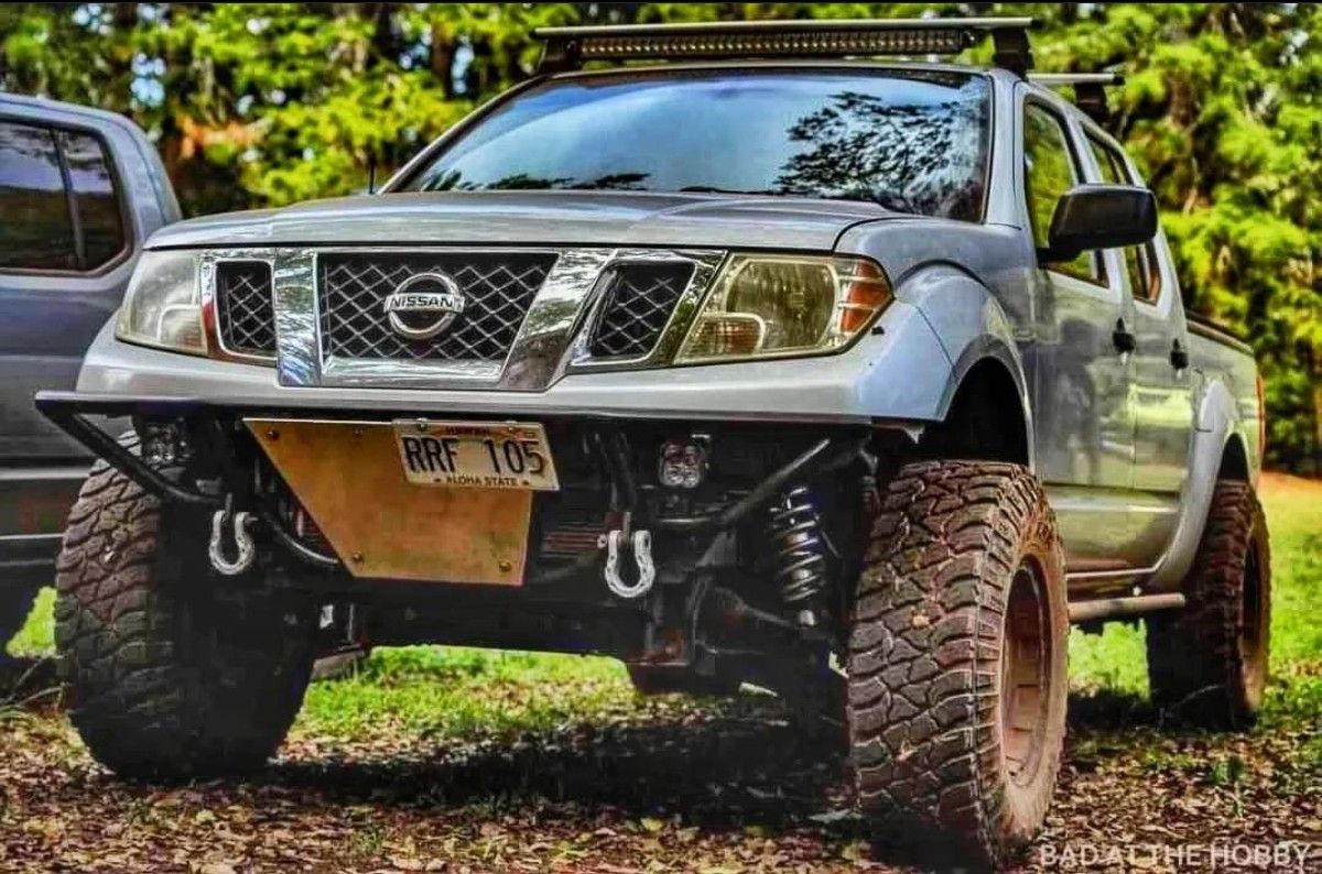 Nissan Frontier 2005+ Tube Prerunner Style Front Bumper!