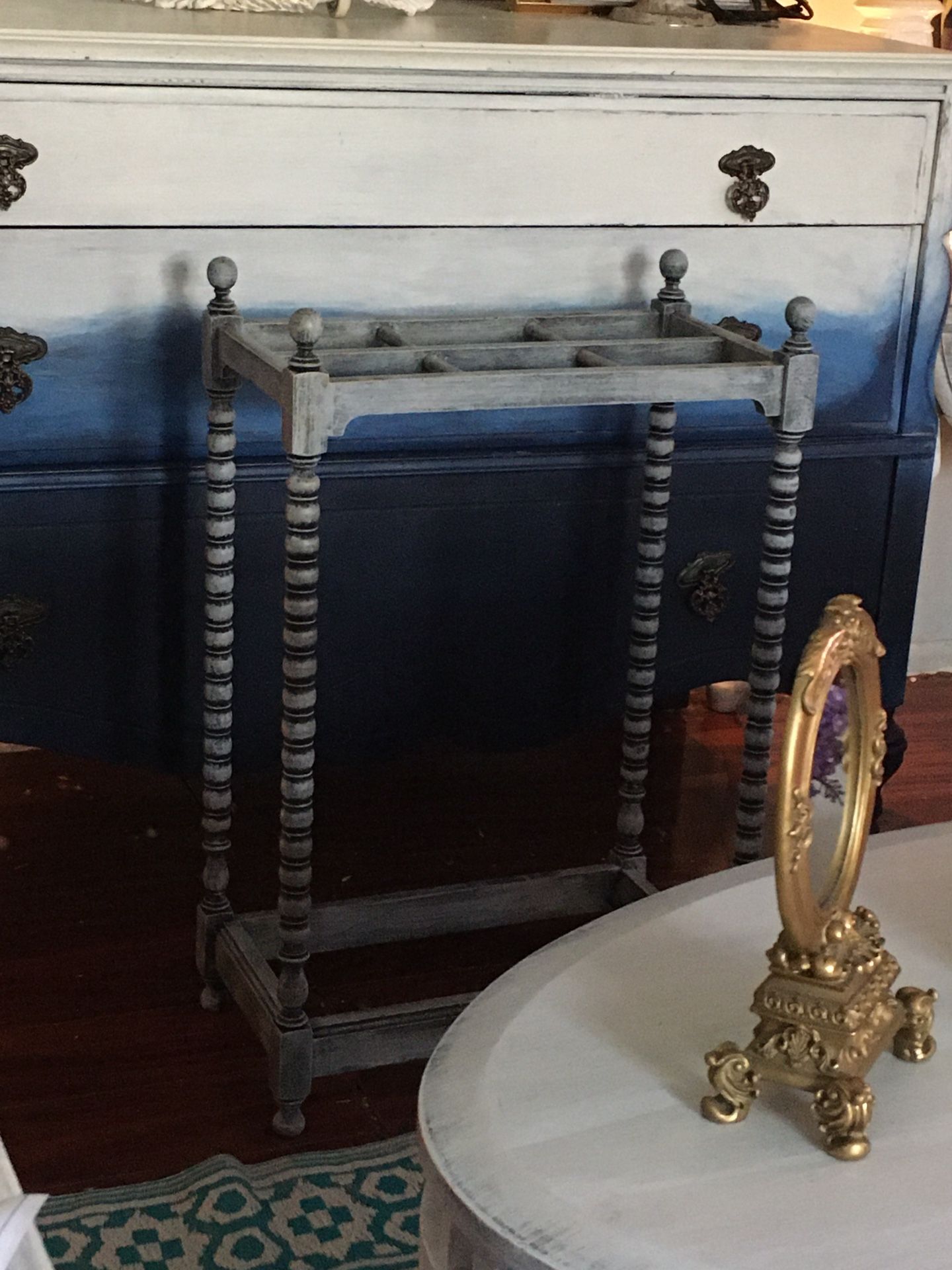 Accent Umbrella Holder