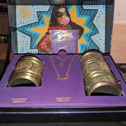 Ms Marvel, Bracelet & Pendant Box Set (marvel 2022) Gamestop Exclusive