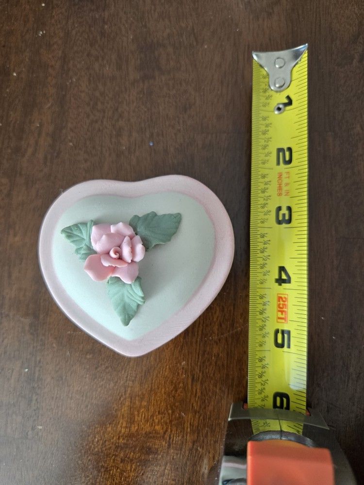 Small Ceramic Heart Shaped Jewelry Box
