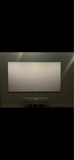 SI projector screen