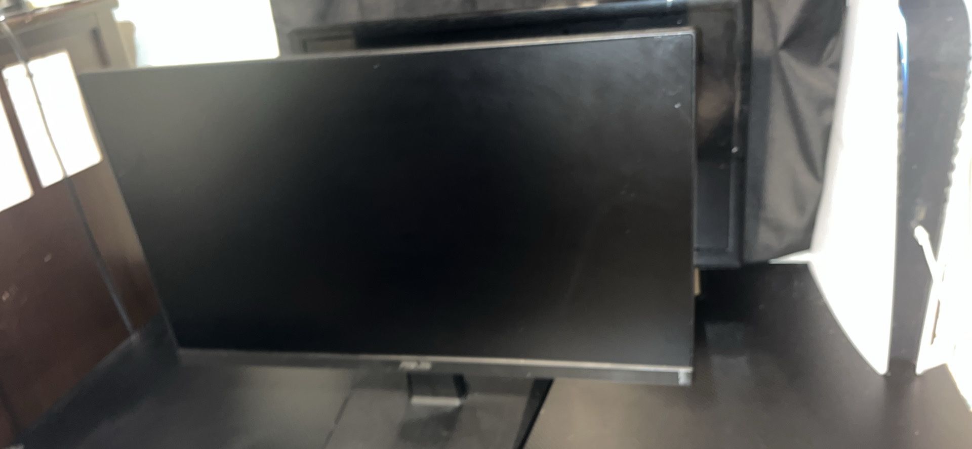 24in Asus Mornior